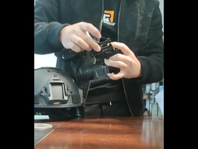 Amazon.co.jp: J アーム マウントNVG、Nvg 軽量 ヘルメットマウント